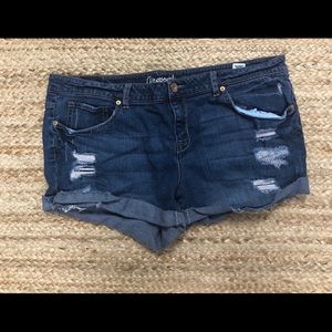 Aeropostale Midi Shorts